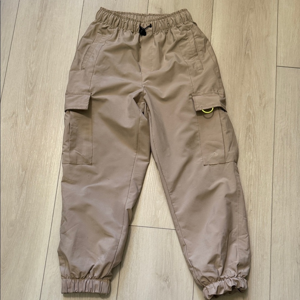Zara Kid’s Beige Cargo Jogger Pants with Utility Pockets size 9  Inner Lining